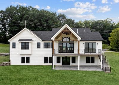 BackGrass--400x284 Portfolio