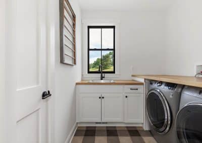 Interior2304WLakeRd-7856-400x284 Portfolio