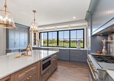 Parade2024-26-400x284 Portfolio