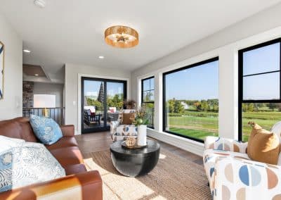 Parade2024-6577-400x284 Portfolio