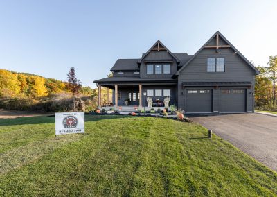 StoneHammerParade2022Front--400x284 Portfolio