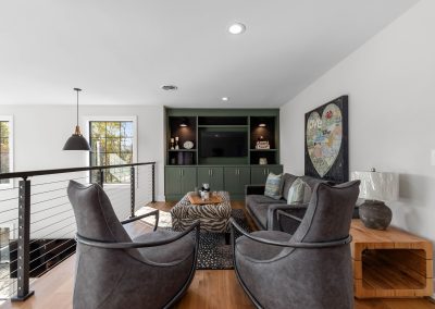 StoneHammerParade2022Interior-3771-400x284 Portfolio