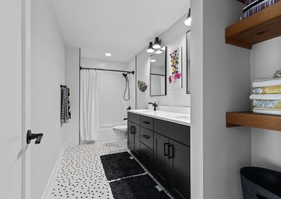 StoneHammerParade2022Interior-3784-400x284 Portfolio