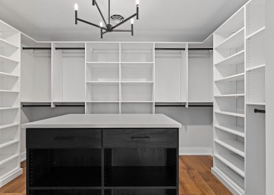 StoneHammerParade2022Interior-3881-400x284 Portfolio