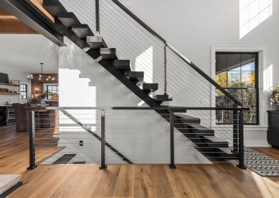 StoneHammerParade2022Interior-4233-400x284 Portfolio