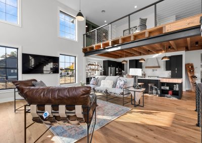 StoneHammerParade2022Interior-4264-400x284 Portfolio